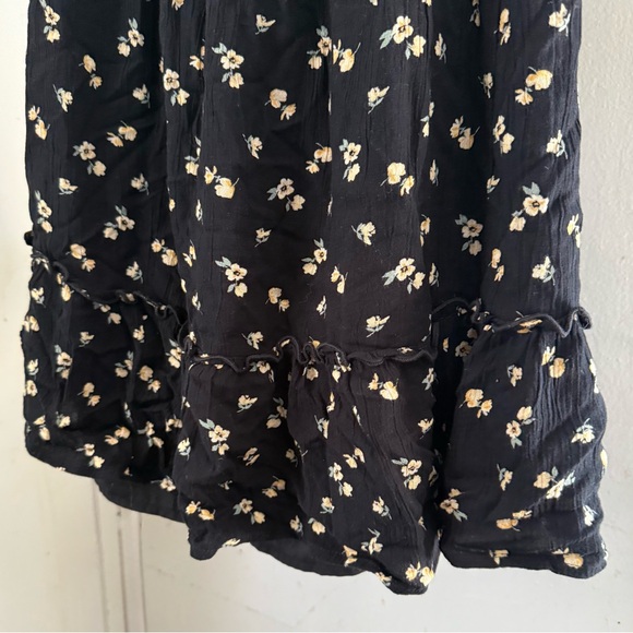 Floral Black Dress - Picture 6 of 6